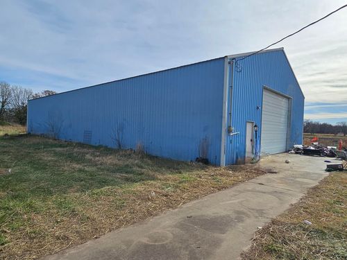 162 Hobbs Rd, Anderson, MO, 64831-9240 | Card Image