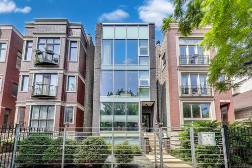 apt-3-1028 N Hermitage Ave, Chicago, IL, 60622-5836 | Card Image