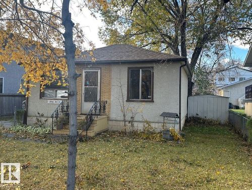 9516 150 St Nw, Edmonton, AB, T5P1M9 | Card Image