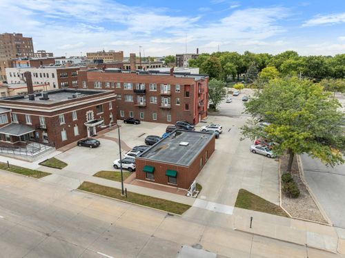 415 E 5th St, Waterloo, IA, 50703-5705 | Card Image