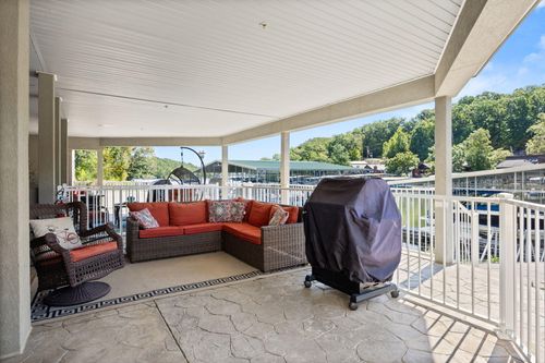 unit-1b-256 Riviera Ln, Sunrise Beach, MO, 65079-5436 | Card Image