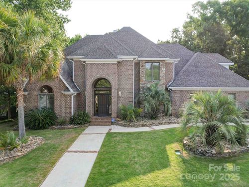 15708 Eagleview Dr, Charlotte, NC, 28278-8880 | Card Image