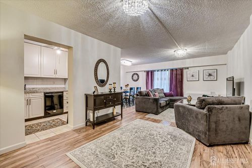 apt-215-10 N Wood Ave, Linden, NJ, 07036-5224 | Card Image