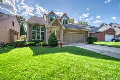 440 Lindley Ave, Westmont, IL, 60559-2225 | Card Image