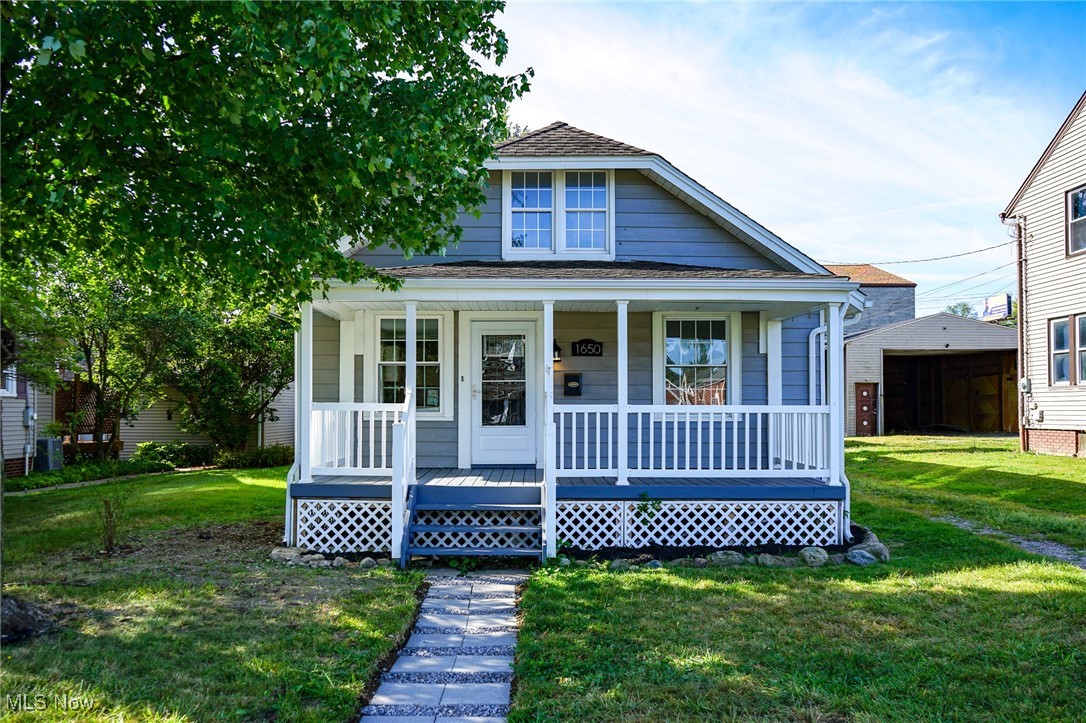 31st St, Canton, OH 44714