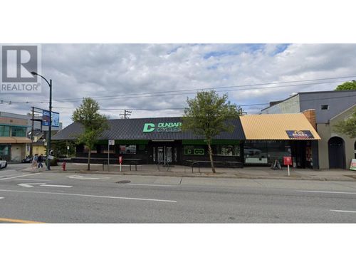 195 W Broadway, Vancouver, BC, V5Y1P4 | Card Image