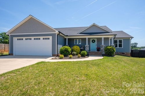 7-142 Alf Hoover Rd, Lincolnton, NC, 28092-7819 | Card Image