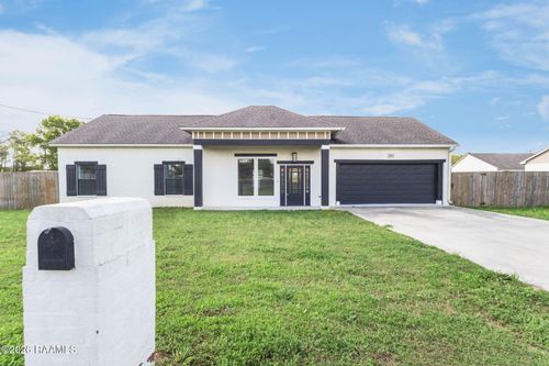 318 Compress Rd, Opelousas, LA, 70570-1579 | Card Image