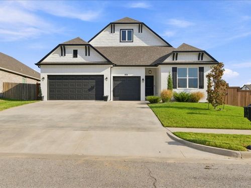 808 E Edgewater Pl, Broken Arrow, OK, 74012-7982 | Card Image