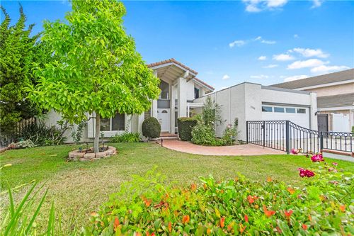 15946 Clarendon St, Fountain Valley, CA, 92708-1027 | Card Image