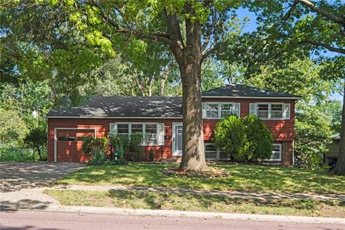 10211 Dearborn Dr, Overland Park, KS, 66207-3006 | Card Image