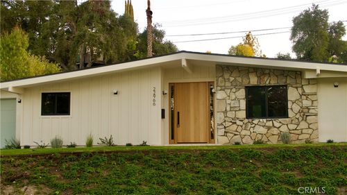 22966 Darien St, Woodland Hills, CA, 91364-4838 | Card Image