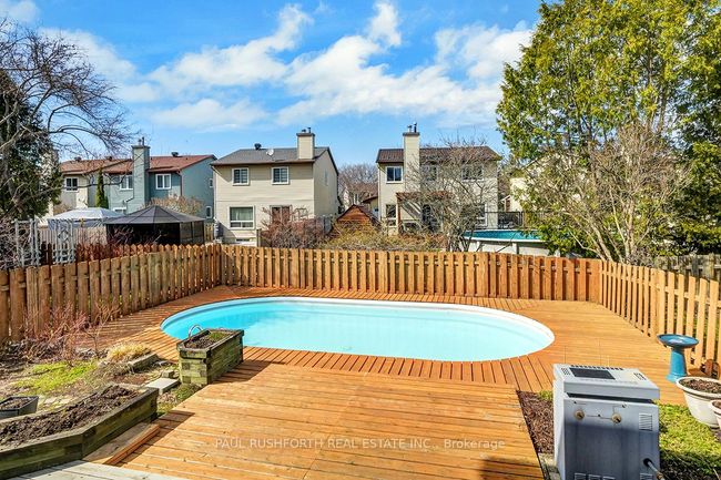 6106 Forestglen Cres, House other with 3 bedrooms, 3 bathrooms and 4 parking in Orleans ON | Image 26