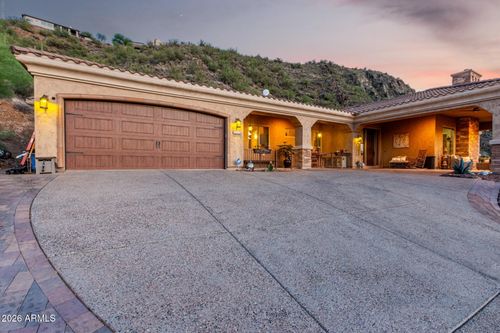 35379 S River Ridge Rd, Black Canyon City, AZ, 85324-9740 | Card Image