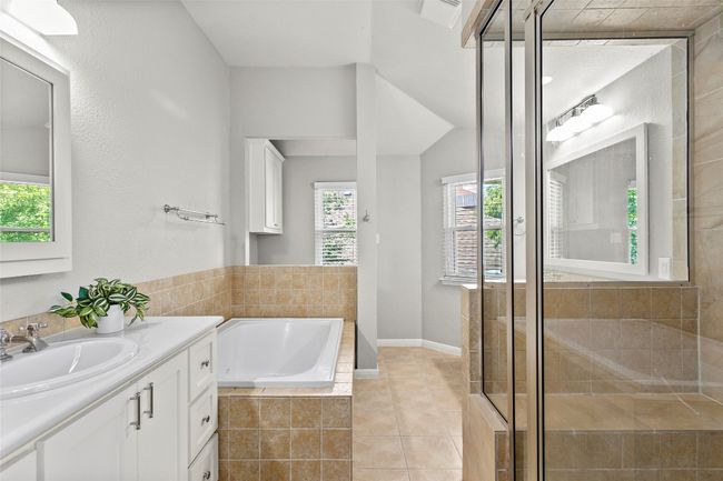Large spacious primary bathroom | Image 27