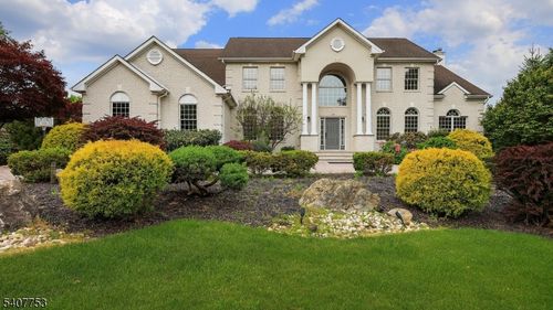 57 Briarwood Dr E, Warren, NJ, 07059-6780 | Card Image
