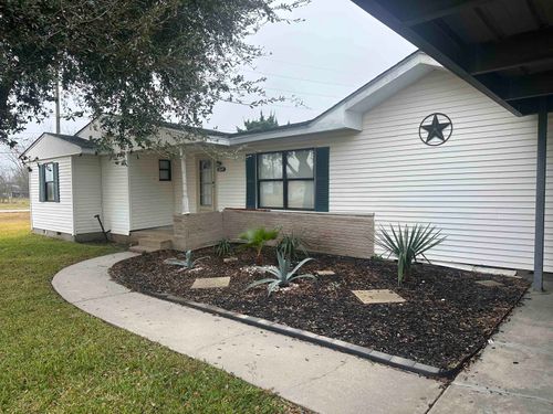 2200 Cox St, Port Arthur, TX, 77640-1827 | Card Image