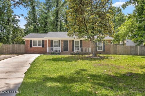 3 Lee Ct, Jacksonville, NC, 28546-8021 | Card Image