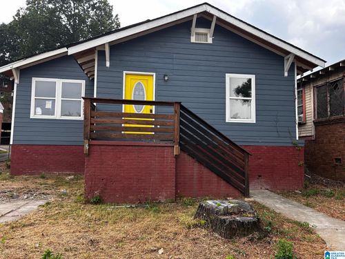 1251 Graymont Ave W, Birmingham, AL, 35208-4928 | Card Image