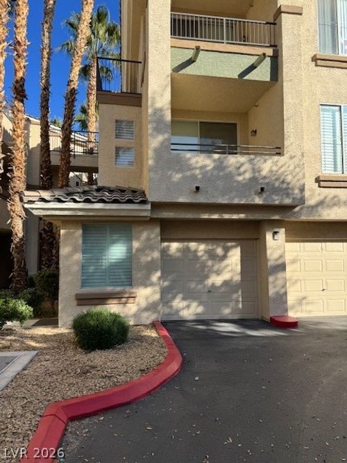 205-7139 S Durango Dr, Las Vegas, NV, 89113-3656 | Card Image