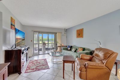 9 - 15401 Pembridge Avenue, Condo with 2 bedrooms, 2 bathrooms and null parking in Delray Beach FL | Image 1