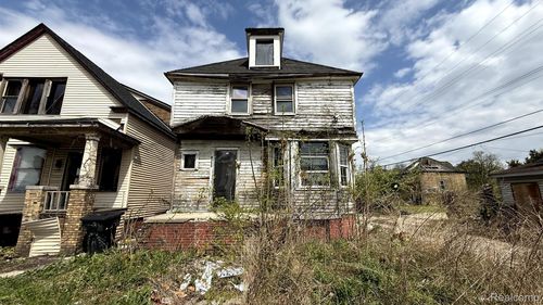 3717 E Kirby St, Detroit, MI, 48211-3164 | Card Image