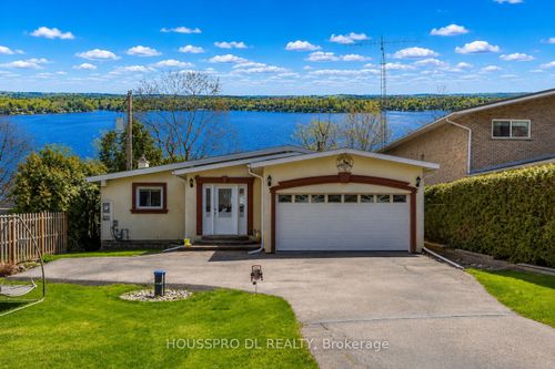 2683 Lakeshore Road E, Oro Medonte, ON, L0L1T0 | Card Image