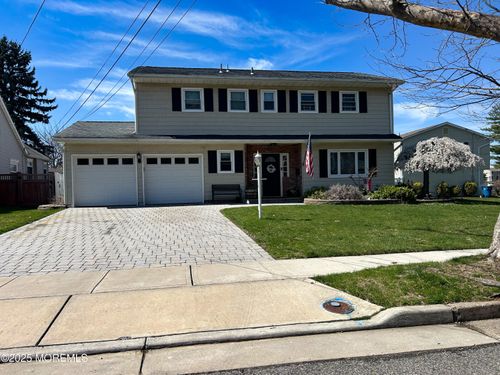 30 Briscoe Ter, Hazlet, NJ, 07730-1128 | Card Image