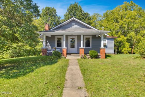 313 Richards Ln, Bluff City, TN, 37618-4632 | Card Image