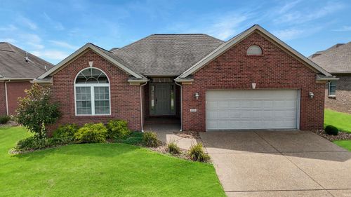 5731 Waterstone Dr, Newburgh, IN, 47630-8327 | Card Image