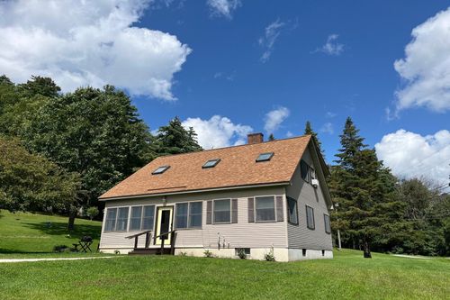 25 Center St, Proctor, VT, 05765-1014 | Card Image