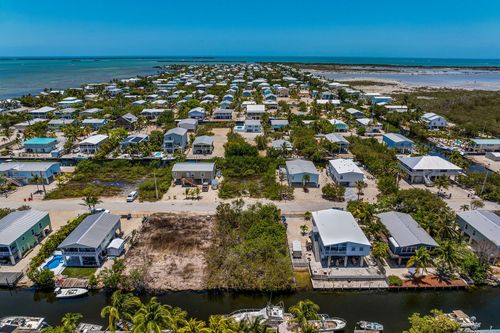 27345 Guadaloupe Ln, Ramrod Key, FL, 33042-5414 | Card Image