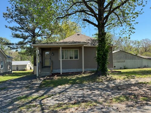 504 S Sunny Slope St, West Frankfort, IL, 62896-3485 | Card Image