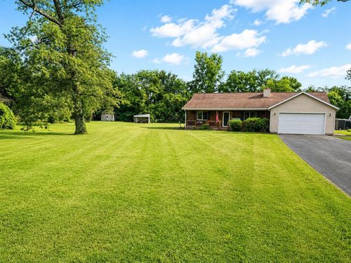 4658 W Ford Rd, Ashville, OH, 43103-9452 | Card Image