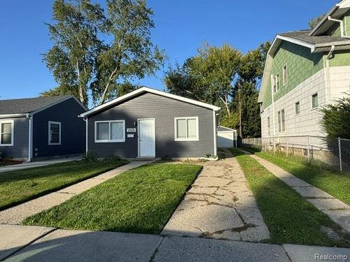 2025 Leitch Rd, Ferndale, MI, 48220-1509 | Card Image
