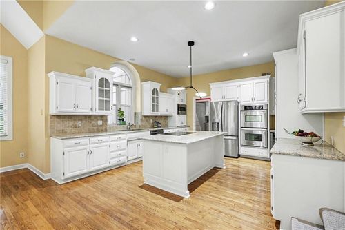 12247 W 128th St, Overland Park, KS, 66213-2294 | Card Image