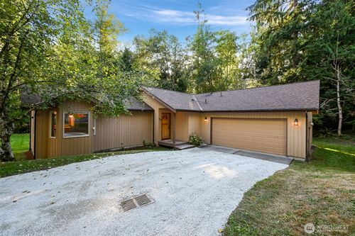 a-7 Lost Lake Ln, Bellingham, WA, 98229-7631 | Card Image