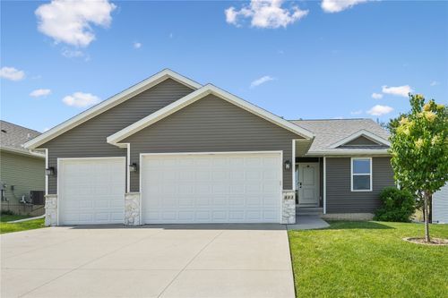 453 68th Ave Sw, Cedar Rapids, IA, 52404-5419 | Card Image