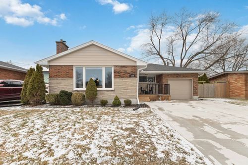 189 King Edward Avenue, London South, ON, N5Z3T6 | Card Image