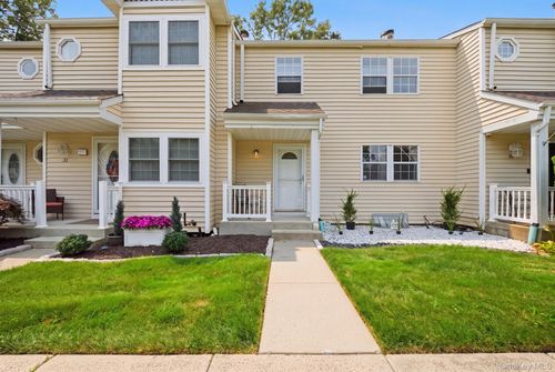 30 Jefferson, Brookhaven, NY, 11980 | Card Image