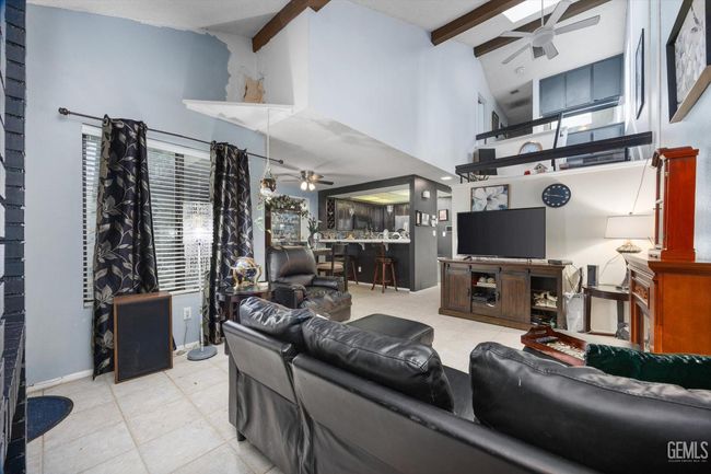APT-5 - 3301 Columbus St, Condo with 3 bedrooms, 2 bathrooms and null parking in Bakersfield CA | Image 8