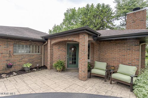 1420 Old Trail Rd, Maumee, OH, 43537-1944 | Card Image