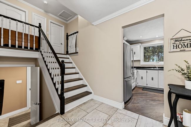 1158 Weller St, House other with 6 bedrooms, 2 bathrooms and 4 parking in Peterborough ON | Image 14