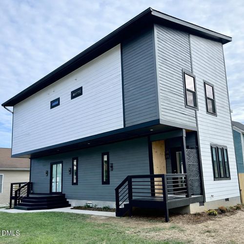 1101 Fairview St, Durham, NC, 27707-1223 | Card Image