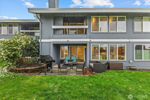 apt-b105-11120 Ne 68th St, Kirkland, WA, 98033-7180 | Card Image