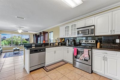 14811 Sw 20th St, House other with 4 bedrooms, 2 bathrooms and null parking in Miramar FL | Image 3