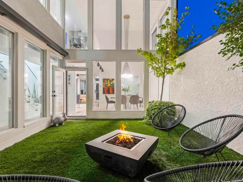 4615 W 7th Ave, Vancouver, BC, V6R1X4 | Card Image