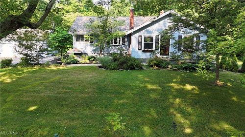 3960 Ellendale Rd, Moreland Hills, OH, 44022-1126 | Card Image