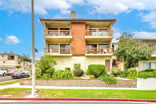 1-912 18th Pl, Long Beach, CA, 90803-2449 | Card Image