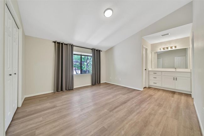 24 W Willowwood Ct, Townhouse with 3 bedrooms, 2 bathrooms and 2 parking in Spring TX | Image 14